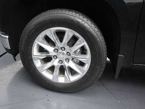 Used 2022 Chevrolet Silverado 1500 LTZ image 9