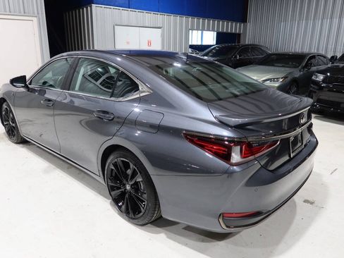 Used 2025 Lexus ES 300h F Sport w/ Accessory Package (Z2) FWD image 3