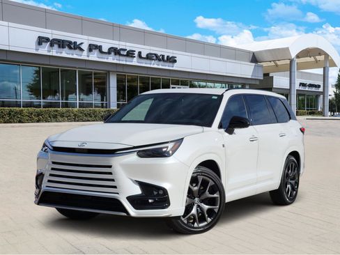 New 2026 Lexus TX 500h AWD image 1