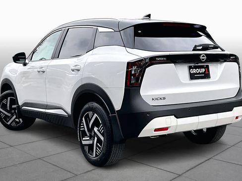 New 2026 Nissan Kicks SV image 12