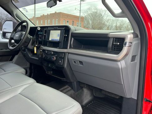 Used 2025 Ford F350 XL w/ XL Chrome Package image 22