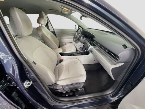 Used 2025 Hyundai Kona SEL FWD image 32
