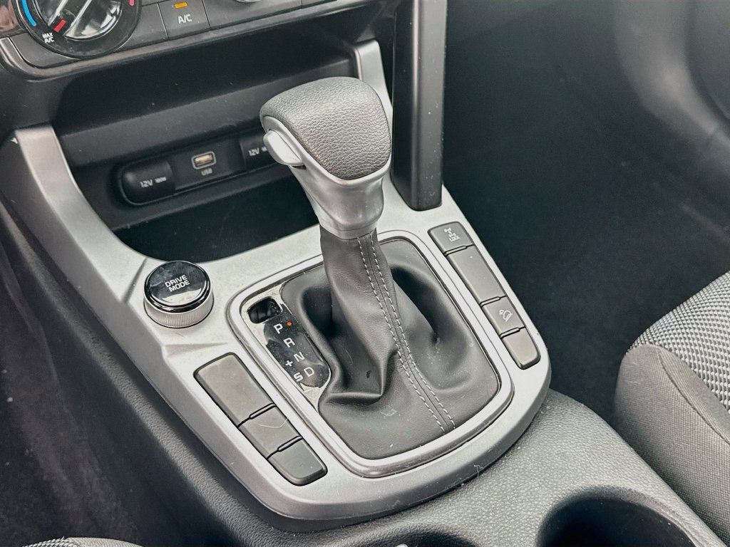 Certified 2024 Kia Seltos LX AWD/4WD image 19