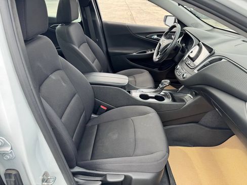 Used 2022 Chevrolet Malibu LT FWD image 20