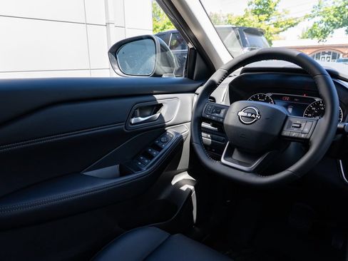 New 2026 Nissan Rogue Dark Armor AWD/4WD image 11