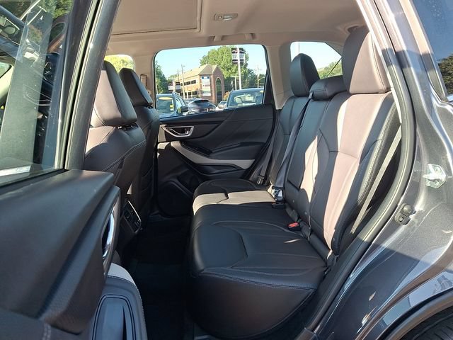Used 2023 Subaru Forester Limited AWD/4WD image 10