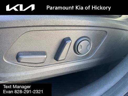 Used 2023 Kia Sorento S w/ Panoramic Sunroof Package image 22