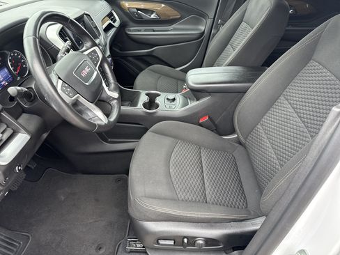 Used 2021 GMC Terrain SLE w/ Driver Convenience Package FWD image 10