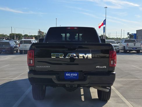 Used 2025 RAM 2500 Laramie AWD/4WD image 5