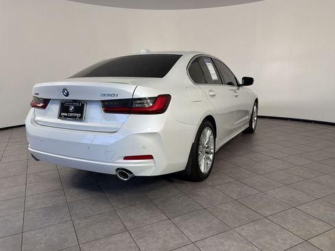 Used 2024 BMW 330i xDrive Sedan AWD/4WD image 9