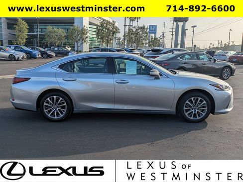 Certified 2025 Lexus ES 350 image 4