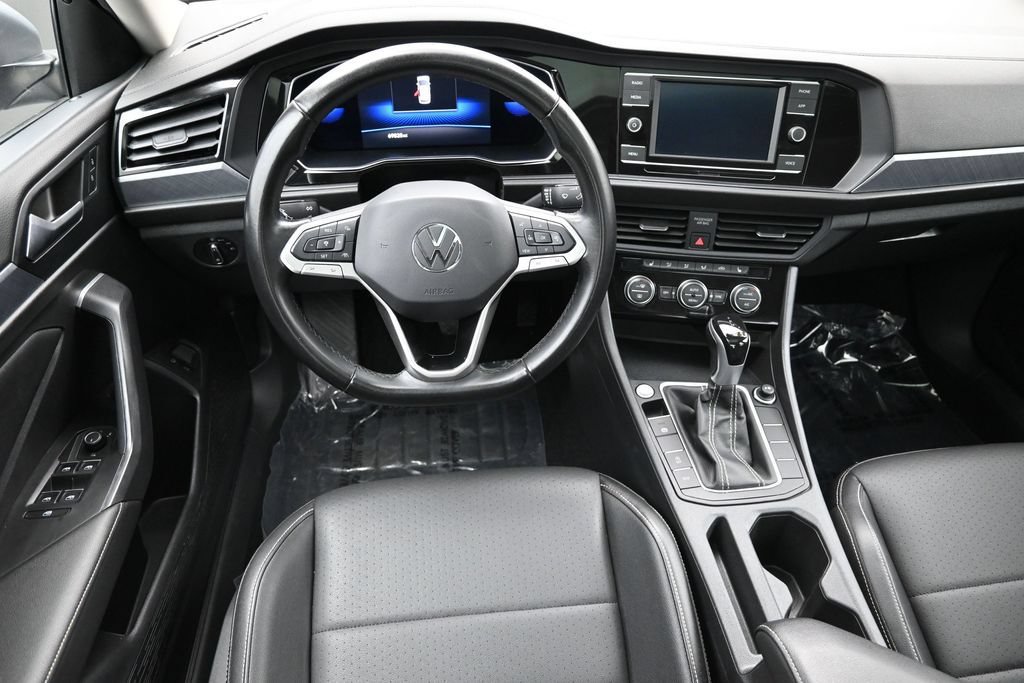 Used 2022 Volkswagen Jetta SE FWD image 12