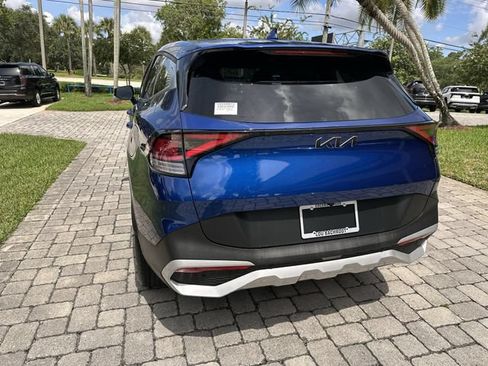 Used 2025 Kia Sportage EX FWD image 36