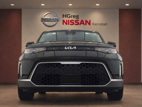 Used 2024 Kia Soul LX w/ Option Group 015 FWD image 4