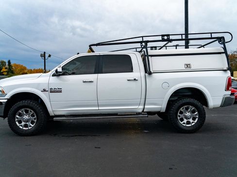 Used 2017 RAM 2500 Laramie image 13