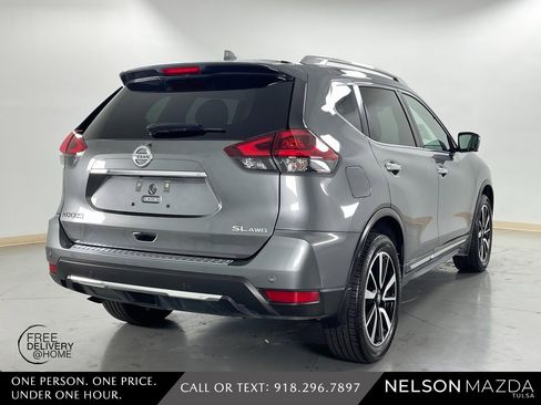 Used 2019 Nissan Rogue SL image 6