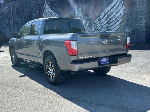 Used 2021 Nissan Titan SV w/ SV Convenience Package AWD/4WD image 5