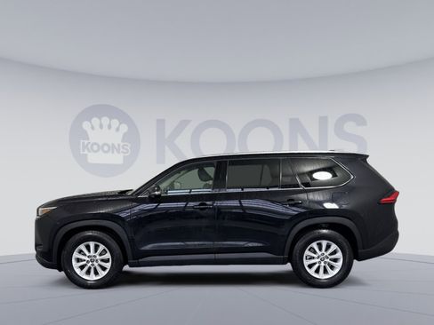 Used 2024 Toyota Grand Highlander AWD image 2