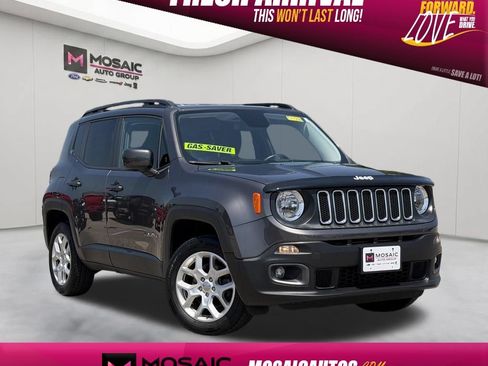 Used 2017 Jeep Renegade Latitude w/ Popular Equipment Group AWD/4WD image 1