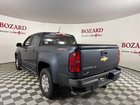 Used 2020 Chevrolet Colorado W/T w/ WT Convenience Package AWD/4WD image 6
