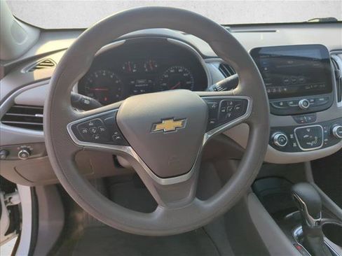 Used 2023 Chevrolet Malibu LS FWD image 23