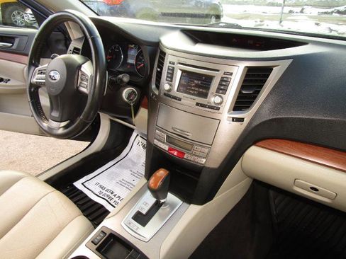 Used 2013 Subaru Outback 3.6R Limited w/ Moonroof Pkg image 20