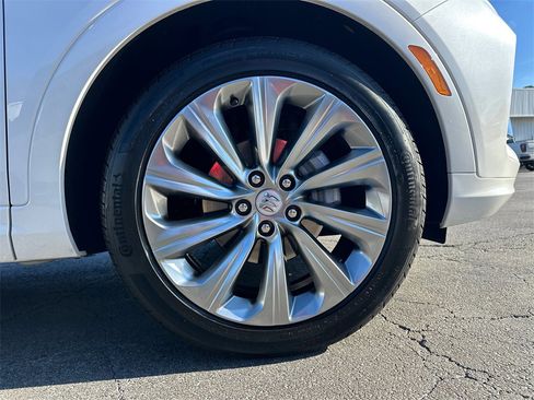 Used 2025 Buick Envista Avenir image 13