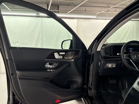 New 2026 Mercedes-Benz GLE 450e 4MATIC image 5