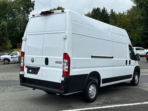 Used 2023 RAM ProMaster 3500 w/ Interior LED Lighting Group image 4
