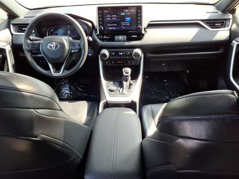 Certified 2022 Toyota RAV4 XSE w/ XSE Grade Weather Package AWD/4WD image 12