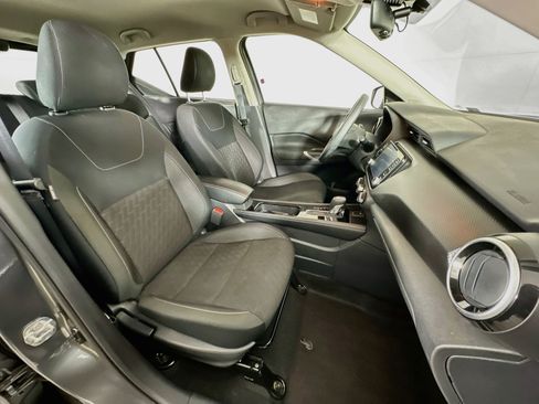 Used 2024 Nissan Kicks SV w/ Interior Electronics Package FWD image 28