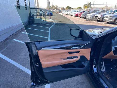 Used 2018 BMW 640i Gran Turismo xDrive w/ M Sport Package image 31