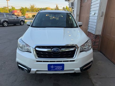 Used 2017 Subaru Forester 2.5i Premium w/ All-Weather Package AWD/4WD image 8
