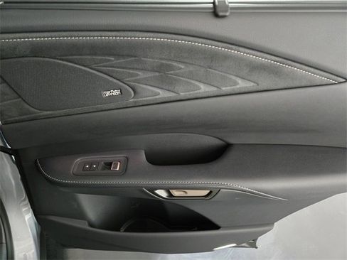 Used 2026 Lexus RX 450h AWD image 22