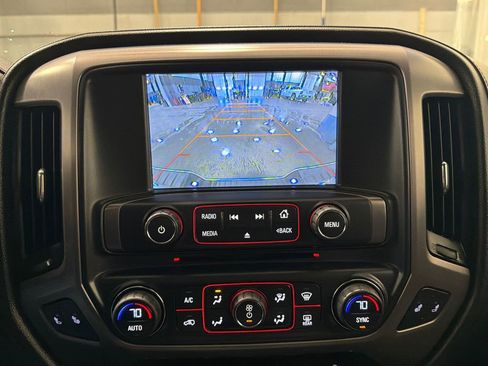 Used 2014 GMC Sierra 1500 SLT w/ All-Terrain Package AWD/4WD image 9