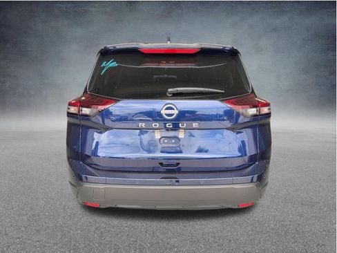 Used 2025 Nissan Rogue SV FWD image 6