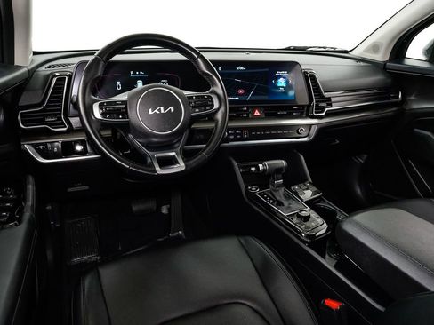 Certified 2025 Kia Sportage EX image 6