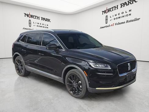 Used 2021 Lincoln Nautilus Reserve w/ Equipment Group 201A FWD image 7