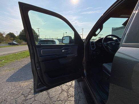 Used 2021 RAM 1500 Big Horn AWD/4WD image 20