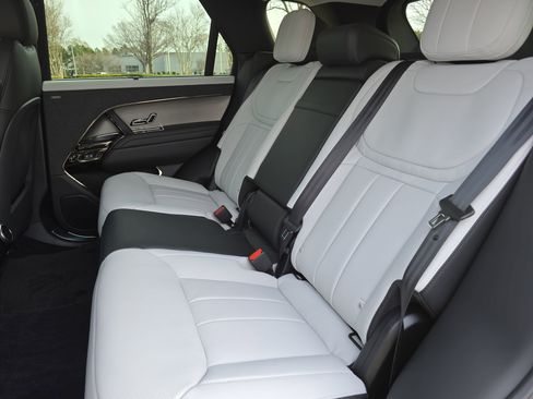 New 2026 Land Rover Range Rover Sport Dynamic SE image 14