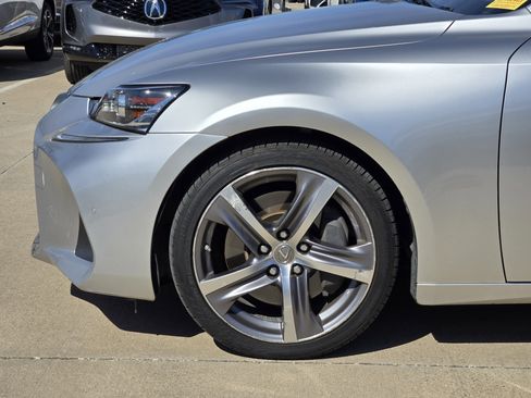 Used 2019 Lexus IS 300 w/ Premium Package image 8