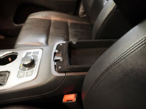 Used 2020 Jeep Grand Cherokee Limited image 25