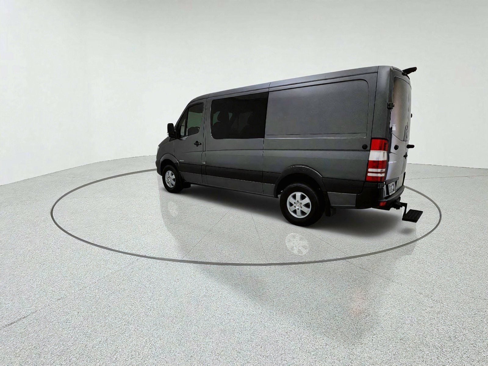 Used 2016 Mercedes-Benz Sprinter 2500 image 12