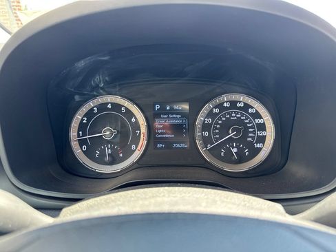 Used 2022 Hyundai Venue Limited FWD image 23