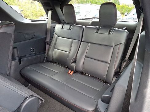 New 2026 Ford Explorer ST-Line w/ ST-Line Street Pack image 7