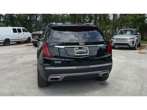 Used 2024 Cadillac XT5 Premium Luxury w/ Technology Package FWD image 7