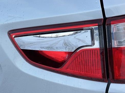 Used 2018 Ford EcoSport SE w/ SE Cold Weather Package image 17