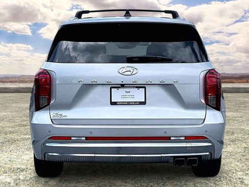 Used 2023 Hyundai Palisade Calligraphy FWD image 6