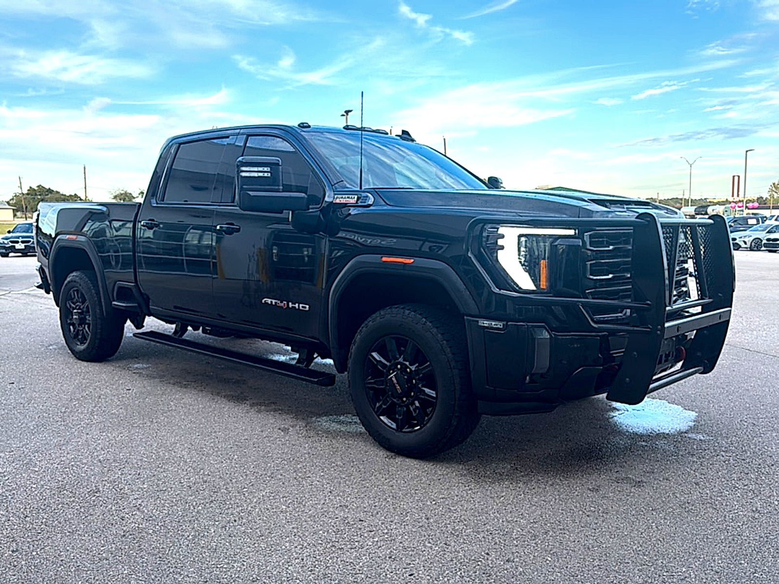 Used 2024 GMC Sierra 3500 AT4 w/ AT4 Premium Plus Package AWD/4WD image 3
