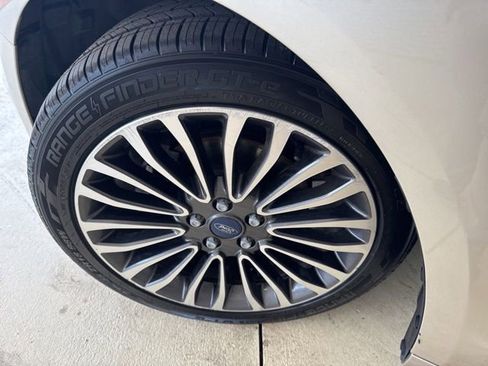 Used 2017 Ford Fusion SE w/ Fusion SE Technology Package FWD image 35